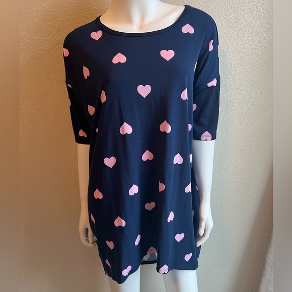LuLaRoe Tops - *NWOT* LuLaRoe Irma Blue & Pink Hearts Tunic